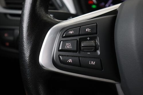 BMW X1 xDRIVE25e iA  PHEV COMBINEERT 220PK + GPS + CAMERA + PDC + CRUISE + ALU 18