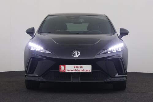 MG MG4 LUXURY  64 kWh + A/T + GPS + CAMERA + PDC  