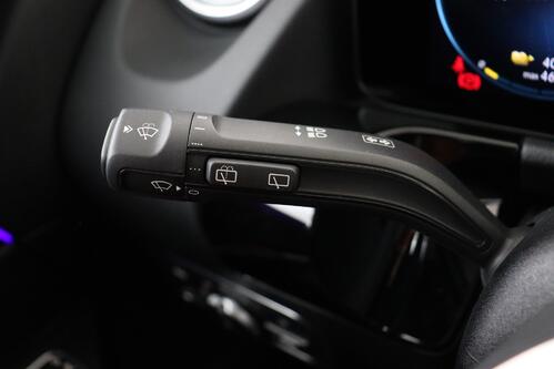 MERCEDES-BENZ EQA 250 LUXURY BUSINESS SOLUTION 66 kWh + A/T + GPS + LEDER + CAMERA + PDC + CRUISE + ALU