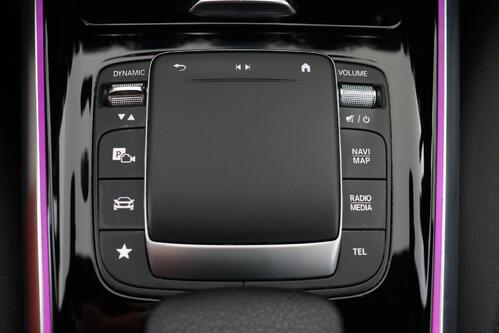 MERCEDES-BENZ EQA 250 LUXURY BUSINESS SOLUTION 66 kWh + A/T + GPS + LEDER + CAMERA + PDC + CRUISE + ALU