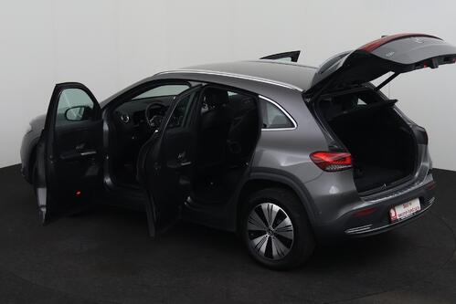 MERCEDES-BENZ EQA 250 LUXURY BUSINESS SOLUTION 66 kWh + A/T + GPS + LEDER + CAMERA + PDC + CRUISE + ALU