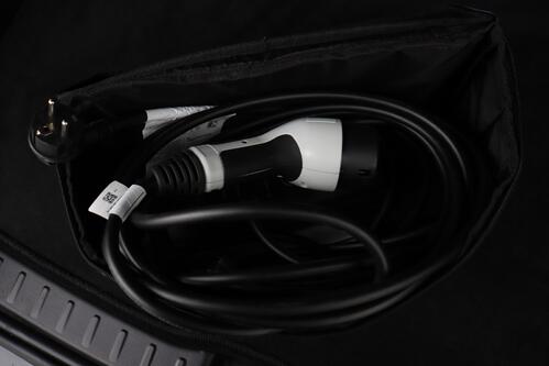 MERCEDES-BENZ EQA 250 LUXURY BUSINESS SOLUTION 66kWh + A/T + GPS + LEDER + CAMERA + PDC + CRUISE (ACC) + PANO DAK + ALU + TREKHAAK 