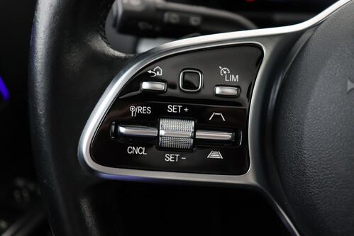 MERCEDES-BENZ EQA 250 LUXURY BUSINESS SOLUTION 66kWh + A/T + GPS + LEDER + CAMERA + PDC + CRUISE (ACC) + PANO DAK + ALU + TREKHAAK 