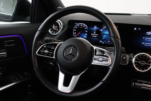 MERCEDES-BENZ EQA 250 LUXURY BUSINESS SOLUTION 66kWh + A/T + GPS + LEDER + CAMERA + PDC + CRUISE (ACC) + PANO DAK + ALU + TREKHAAK 
