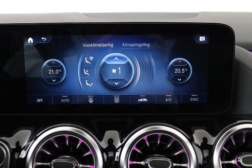 MERCEDES-BENZ EQA 250 LUXURY BUSINESS SOLUTION 66kWh + A/T + GPS + LEDER + CAMERA + PDC + CRUISE (ACC) + PANO DAK + ALU + TREKHAAK 