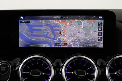 MERCEDES-BENZ EQA 250 LUXURY BUSINESS SOLUTION 66kWh + A/T + GPS + LEDER + CAMERA + PDC + CRUISE (ACC) + PANO DAK + ALU + TREKHAAK 