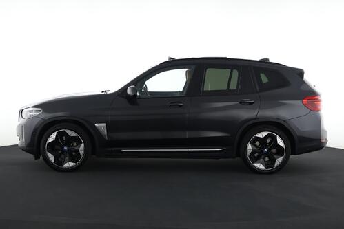BMW iX3 80kWh + A/T + GPS + LEDER + CARPLAY + CAMERA + PDC + CRUISE (ACC) + PANO DAK + ALU 