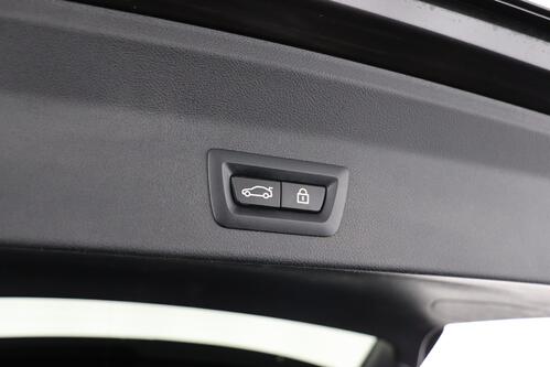 BMW iX3 80kWh + A/T + GPS + LEDER + CARPLAY + CAMERA + PDC + CRUISE (ACC) + PANO DAK + ALU 