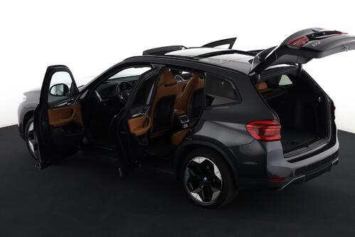 BMW iX3 80kWh + A/T + GPS + LEDER + CARPLAY + CAMERA + PDC + CRUISE (ACC) + PANO DAK + ALU 