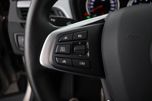 BMW X1 xDRIVE25e iA  PHEV COMBINEERT 220PK + GPS + LEDER + CAMERA + PDC + CRUISE(ACC) + ALU 17