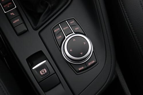 BMW X1 xDRIVE25e iA  PHEV COMBINEERT 220PK + GPS + LEDER + CAMERA + PDC + CRUISE(ACC) + ALU 17