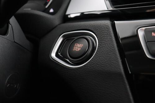 BMW X1 xDRIVE25e iA  PHEV COMBINEERT 220PK + GPS + LEDER + CAMERA + PDC + CRUISE(ACC) + ALU 17