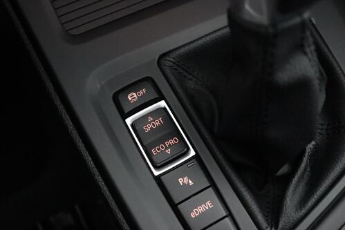 BMW X1 xDRIVE25e iA  PHEV COMBINEERT 220PK + GPS + LEDER + CAMERA + PDC + CRUISE(ACC) + ALU 17