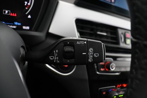 BMW X1 xDRIVE25e iA  PHEV COMBINEERT 220PK + GPS + LEDER + CAMERA + PDC + CRUISE(ACC) + ALU 17