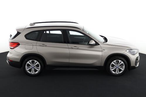 BMW X1 xDRIVE25e iA  PHEV COMBINEERT 220PK + GPS + LEDER + CAMERA + PDC + CRUISE(ACC) + ALU 17