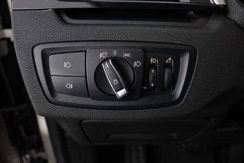 BMW X1 xDRIVE25e iA  PHEV COMBINEERT 220PK + GPS + LEDER + CAMERA + PDC + CRUISE(ACC) + ALU 17