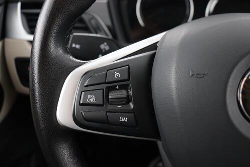 BMW X1 xDRIVE25e iA  PHEV + GPS + LEDER + CAMERA + PDC + CRUISE + PANO DAK + ALU 17+ TREKHAAK 