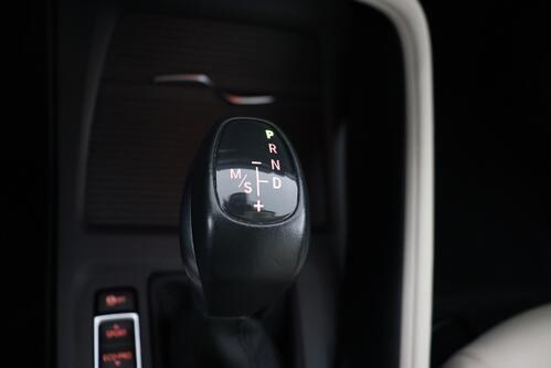 BMW X1 xDRIVE25e iA  PHEV + GPS + LEDER + CAMERA + PDC + CRUISE + PANO DAK + ALU 17+ TREKHAAK 