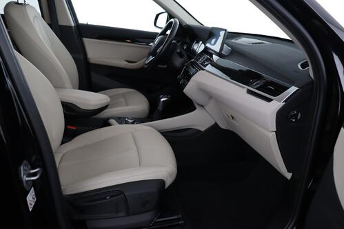 BMW X1 xDRIVE25e iA  PHEV + GPS + LEDER + CAMERA + PDC + CRUISE + PANO DAK + ALU 17+ TREKHAAK 