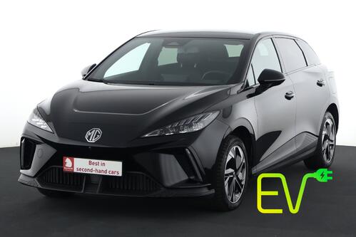 MG MG4 LUXURY 64 kWh + A/T + GPS + CARPLAY + CAMERA + PDC + HALF/LEDER + ALU 17