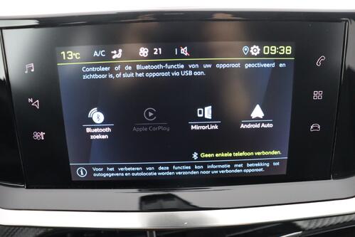 PEUGEOT 2008 ALLURE 50 kWh + A/T + CARPLAY + HALF/LEDER + PDC + CRUISE + ALU 17