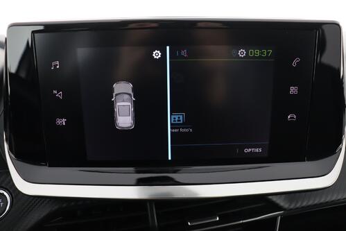 PEUGEOT 2008 ALLURE 50 kWh + A/T + CARPLAY + HALF/LEDER + PDC + CRUISE + ALU 17