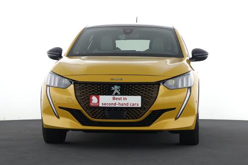 PEUGEOT 208 GT PACK 50 kWh + A/T + GPS + CAMERA + PDC + CRUISE + PANO DAK + HALF/LEDER + ALU 17