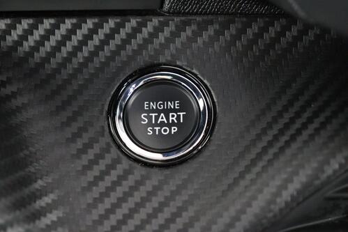PEUGEOT 208 GT PACK 50 kWh + A/T + GPS + CAMERA + PDC + CRUISE + PANO DAK + HALF/LEDER + ALU 17