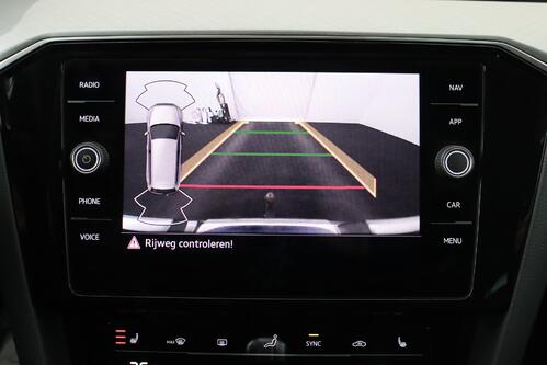VOLKSWAGEN Passat Variant GTE BUSINESS 1.4TSI DSG6 PHEV + GPS + CARPLAY + CAMERA + LEDER/ALCANTARA + PDC + CRUISE(ACC) + ALU 18 + TREKHAAK 