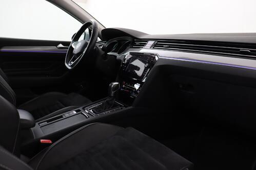 VOLKSWAGEN Passat Variant GTE BUSINESS 1.4TSI DSG6 PHEV + GPS + CARPLAY + CAMERA + LEDER/ALCANTARA + PDC + CRUISE(ACC) + ALU 18 + TREKHAAK 