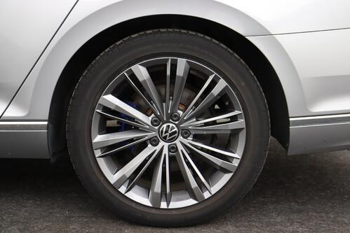 VOLKSWAGEN Passat Variant GTE BUSINESS 1.4TSI DSG6 PHEV + GPS + CARPLAY + CAMERA + LEDER/ALCANTARA + PDC + CRUISE(ACC) + ALU 18 + TREKHAAK 