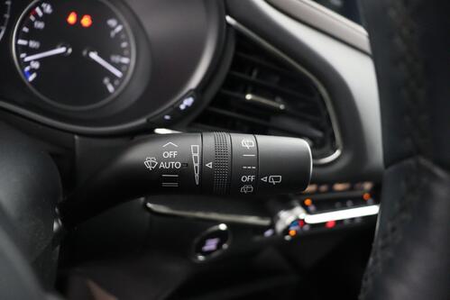 MAZDA CX-30 *SKYCRUISE 2.0i e-SKYACTIVE-X 4WD + A/T + GPS + LEDER + CAMERA + PDC + CRUISE(ACC) + OPEN DAK + ALU 18