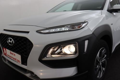 HYUNDAI Kona TWIST 1.6 GDI  HYBRID + A/T + GPS + CARPLAY + CAMERA + PDC + CRUISE + ALU + TREKHAAK 