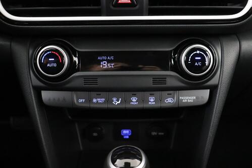 HYUNDAI Kona TWIST 1.6 GDI  HYBRID + A/T + GPS + CARPLAY + CAMERA + PDC + CRUISE + ALU + TREKHAAK 