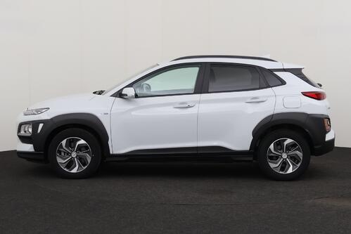 HYUNDAI Kona TWIST 1.6 GDI  HYBRID + A/T + GPS + CARPLAY + CAMERA + PDC + CRUISE + ALU + TREKHAAK 