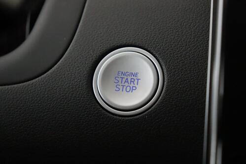 HYUNDAI Tucson FEEL 1.6 T-GDI PLUG-IN HYBRID 4X4 + A/T + GPS + CARPLAY + CAMERA + PDC + CRUISE + ALU 19 + TREKHAAK 