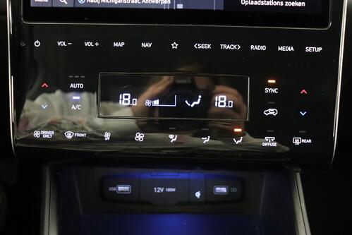 HYUNDAI Tucson FEEL 1.6 T-GDI PLUG-IN HYBRID 4X4 + A/T + GPS + CARPLAY + CAMERA + PDC + CRUISE + ALU 19 + TREKHAAK 