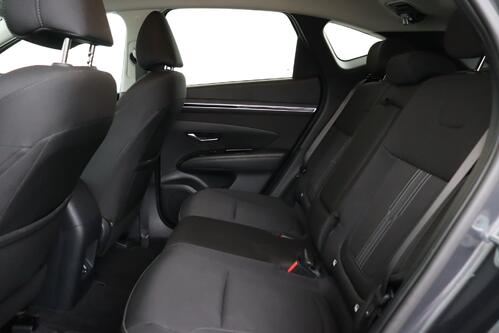 HYUNDAI Tucson FEEL 1.6 T-GDI PLUG-IN HYBRID 4X4 + A/T + GPS + CARPLAY + CAMERA + PDC + CRUISE + ALU 19 + TREKHAAK 