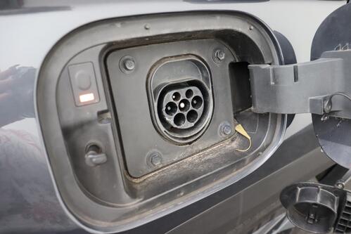 HYUNDAI Tucson FEEL 1.6 T-GDI PLUG-IN HYBRID 4X4 + A/T + GPS + CARPLAY + CAMERA + PDC + CRUISE + ALU 19 + TREKHAAK 