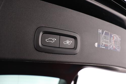 VOLVO XC40 RECHARGE 1.5T5 GEARTRONIC + GPS + LEDER + CAMERA + PDC + CRUISE + PANO DAK + ALU 18