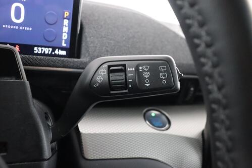 FORD Mustang  Mach-E STANDARD RANGE RWD 76 kWh + A/T + GPS + LEDER + CARPLAY + CAMERA + PDC + PANO DAK + CRUISE(ACC) + ALU 18