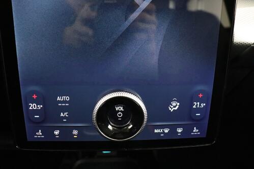 FORD Mustang  Mach-E STANDARD RANGE RWD 76 kWh + A/T + GPS + LEDER + CARPLAY + CAMERA + PDC + PANO DAK + CRUISE(ACC) + ALU 18