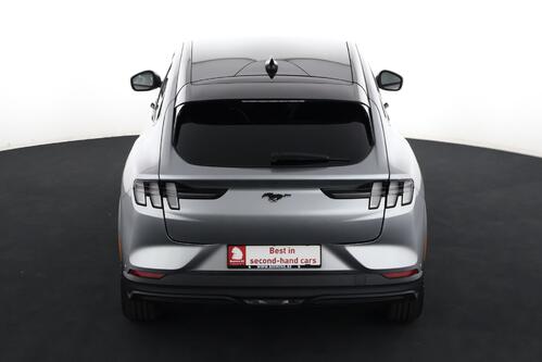 FORD Mustang  Mach-E STANDARD RANGE RWD 76 kWh + A/T + GPS + LEDER + CARPLAY + CAMERA + PDC + PANO DAK + CRUISE(ACC) + ALU 18