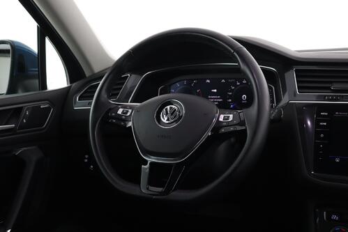 VOLKSWAGEN Tiguan Allspace PLATINUM 1.5TSI ACT DSG7 R-LINE + 7PL. + GPS + LEDER + CARPLAY + CAMERA + PDC + CRUISE(ACC) + PANO DAK + ALU + TREKHAAK 