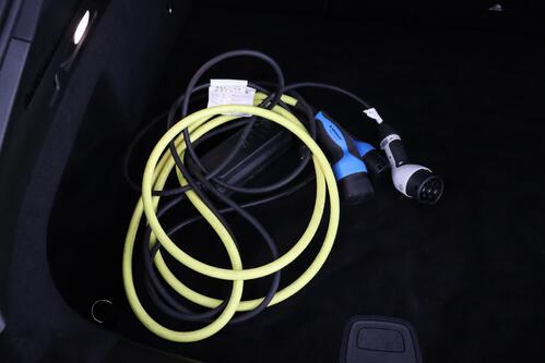 MERCEDES-BENZ CLA 250 *e SHOOTING BRAKE BUS.SOLUTION iA 8G-DCT + GPS + LEDER + CARPLAY + CAMERA + PDC + CRUISE + ALU 17 + TREKHAAK 