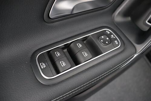 MERCEDES-BENZ CLA 250 *e SHOOTING BRAKE BUS.SOLUTION iA 8G-DCT + GPS + LEDER + CARPLAY + CAMERA + PDC + CRUISE + ALU 17 + TREKHAAK 