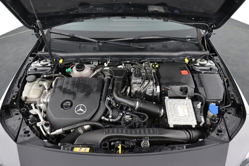 MERCEDES-BENZ CLA 250 *e SHOOTING BRAKE BUS.SOLUTION iA 8G-DCT + GPS + LEDER + CARPLAY + CAMERA + PDC + CRUISE + ALU 17 + TREKHAAK 