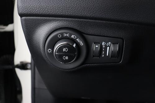 JEEP Compass *DOWNTOWN  1.4 MULTIAIR 4X2 + GPS + HALF/LEDER + CAMERA + PDC + CRUISE + ALU 18