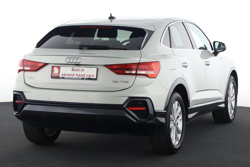 AUDI Q3 *SPORTBACK BUS.ATTRACTION 35 1.5TFSI S-TRONIC + GPS + CARPLAY + LEDER/ALCANTARA + CAMERA + PDC + CRUISE + ALU 18