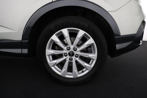 AUDI Q3 *SPORTBACK BUS.ATTRACTION 35 1.5TFSI S-TRONIC + GPS + CARPLAY + LEDER/ALCANTARA + CAMERA + PDC + CRUISE + ALU 18